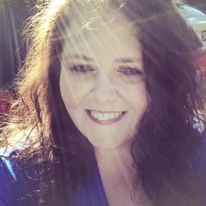 Meet your Posher, Tia